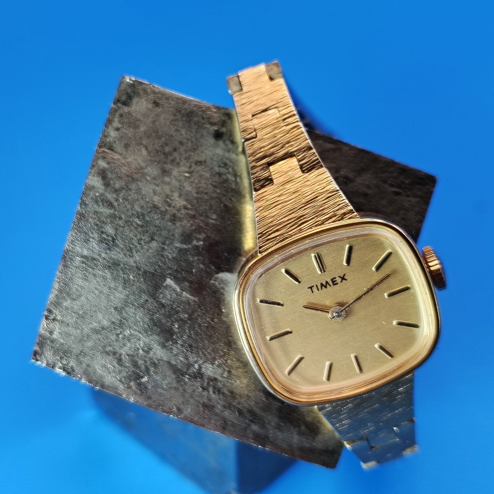 Vintage 1979 Timex TV Case 16mm Women's Mechanical Manual Wind Watch Full Resto